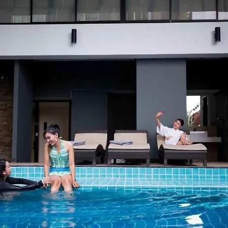 Iconic Hotel-3