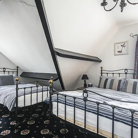 Esklet Guest House-3