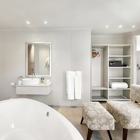 Rouge On Rose Boutique Hotel-3