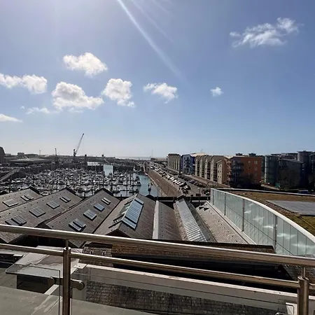 Liberty Wharf Apartments-3