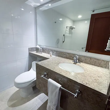 Hotel Estelar Suites Jones-3