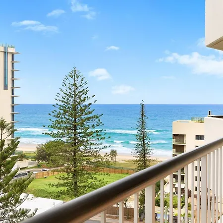 Surfers Beachside Holiday Apartments-2