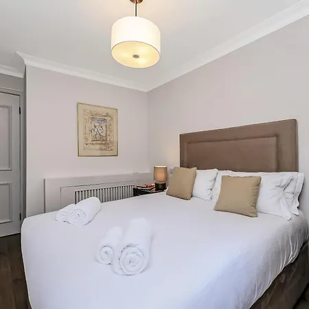 Curzon Street By Mansley-2