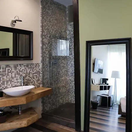 Serendipity Rooms-3