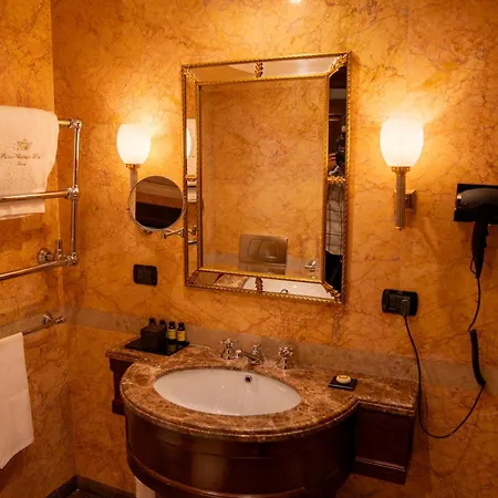 River Chateau Hotel-3