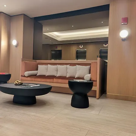 Aura Hotel Times Square-3