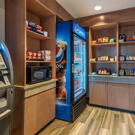 Comfort Inn & Suites Pittsburgh-Northshore-3