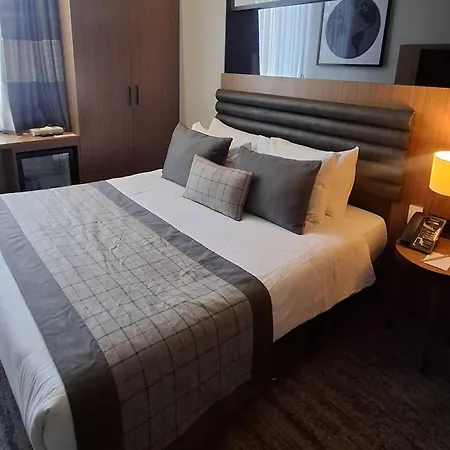 Ramada By Wyndham Budapest City Center-3