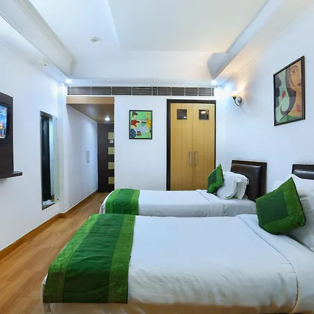 Airport Hotel Grand-3