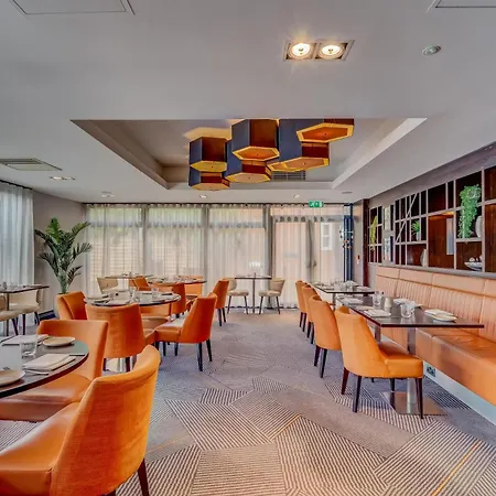 Doubletree By Hilton London Ealing-2