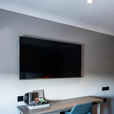Village Hotel Leeds South-3