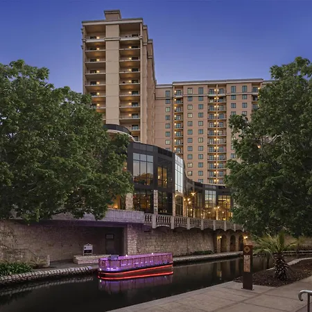 Embassy Suites San Antonio Riverwalk-Downtown-3