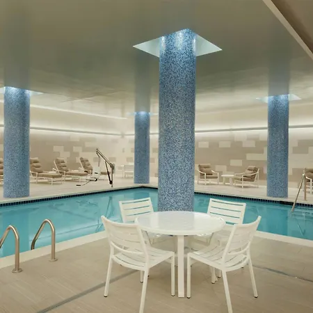Embassy Suites By Hilton Minneapolis Downtown Hotel-2