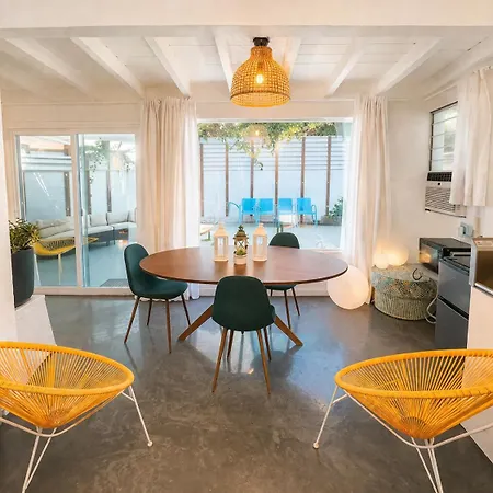 A Place In The Sun Hotel - Adults Only Big Units, 24H Heated Pool & Spa In 1 Acre Park Prime Location, Dog Friendly, Top Midcentury Modern Boutique Hotel-2