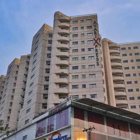 Avari Xpress Gulberg-3
