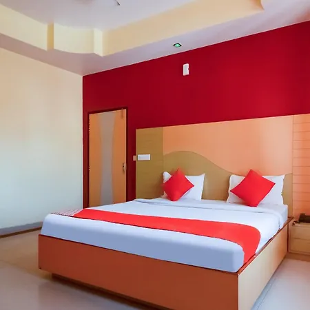Hotel Samar Palace Near Sodala Vivek Vihar Metro Station-3