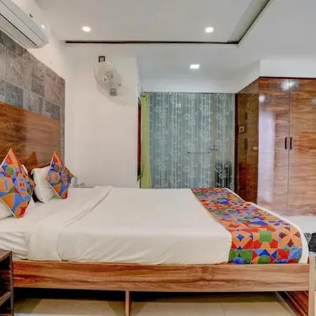 Fabhotel Vardhan House I-3