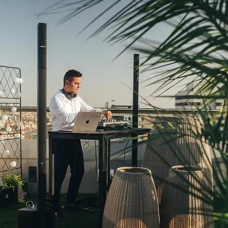 Crowne Plaza Madrid - Centre Retiro By Ihg-3