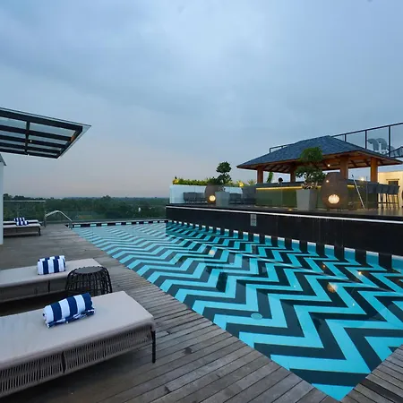 Noah Sky Suites-3