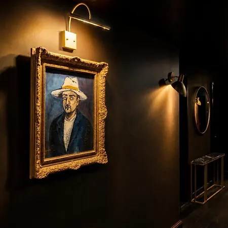 Whisky Hotel-3