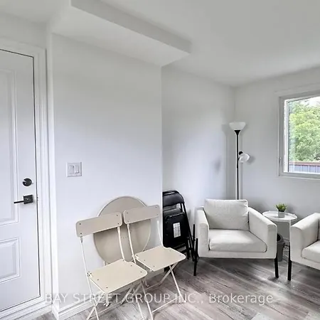 Bentley Commons Fallsview - Luxury 4 Bedroom 4 Bath Townhouse-3
