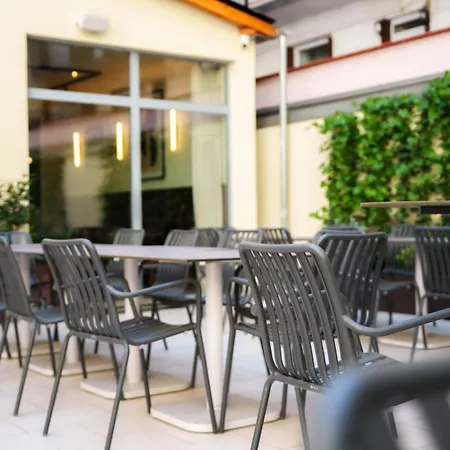 Honest Budapest By Chic&Basic-2