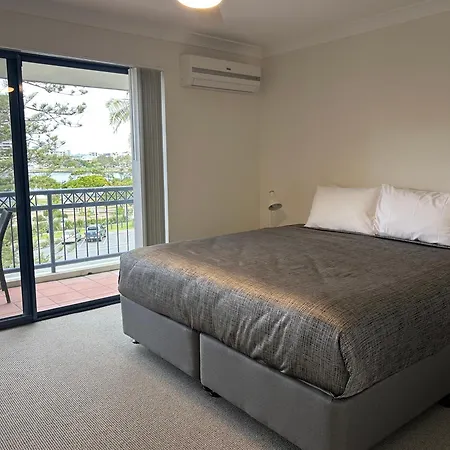 Bella Mare Coolangatta Beachside Apartments-2