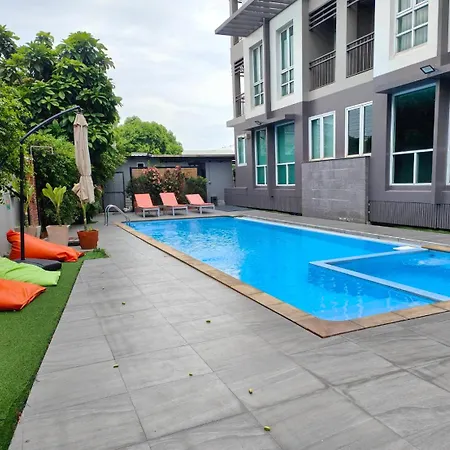 Crystal Suites Suvarnbhumi Airport-2