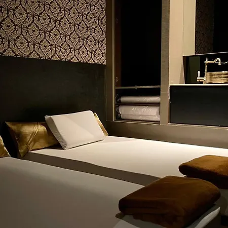 Grand 5 Hotel & Plaza Sukhumvit Bangkok-2