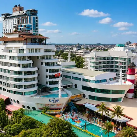 The Cruise Hotel-2