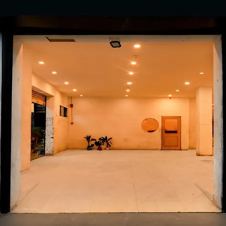 Townhouse Science City Formerly Hotel Mannat International-3