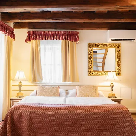 Boutique Hotel Green Lobster-3