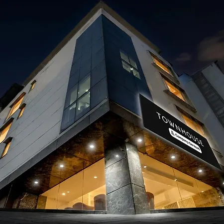 Townhouse Oak New Delhi Central Railway Junction Formerly Uppal International-2