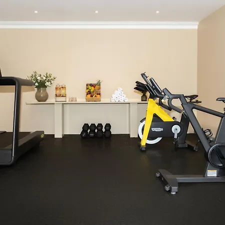 Home Suite Hotels Rosebank-3