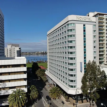 Novotel Perth Langley-2
