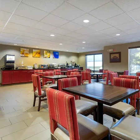 Comfort Inn & Suites Cambridge-2