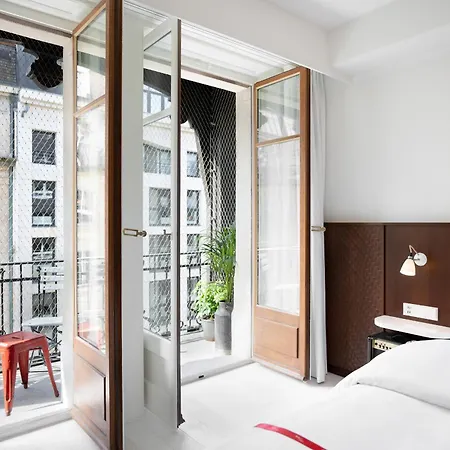 Ruby Claire Hotel Geneva By Ihg-2