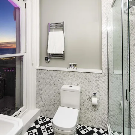 Mercure Brighton Seafront Hotel-3