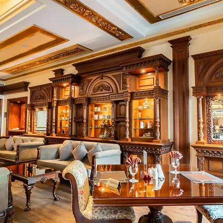 Royal Ascot Hotel-3
