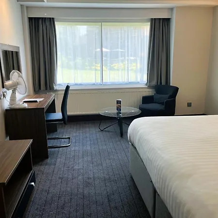 Best Western Plough And Harrow Hotel-3
