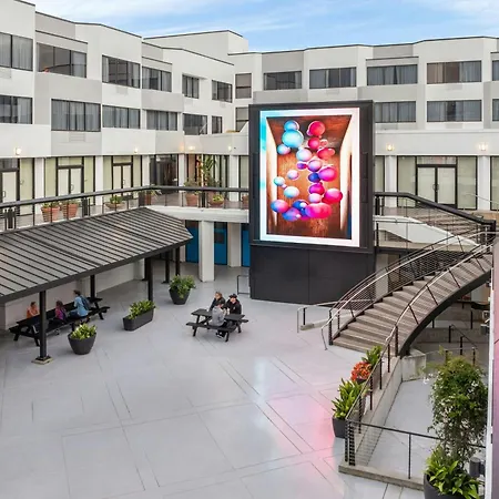Courtyard By Marriott Fishermans Wharf-2