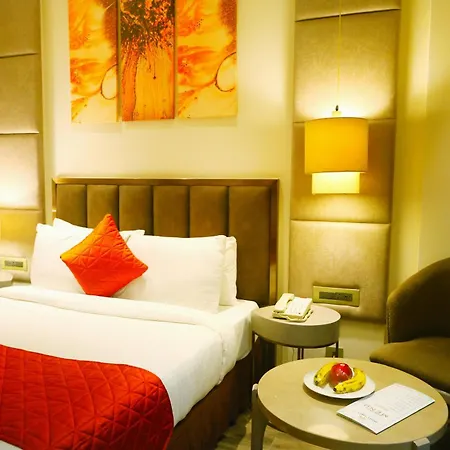 Hotel Saket 27-3