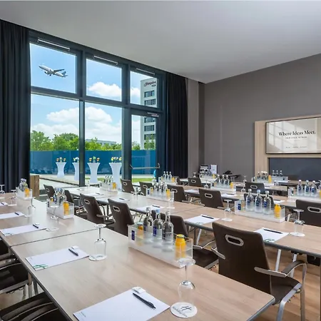 Holiday Inn Frankfurt Airport By Ihg-2