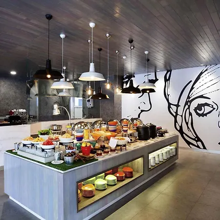 Ibis Styles Jakarta Sunter-2