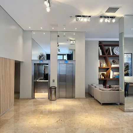 Carles Hotel-3