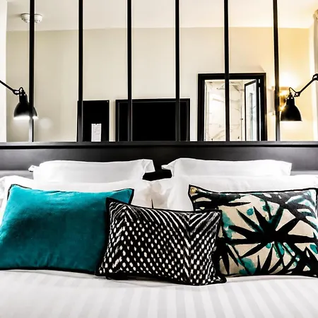 Laz' Hotel Spa Urbain Paris-2