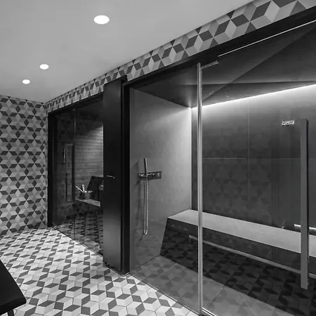 Canopy By Hilton Dubai Al Seef-3