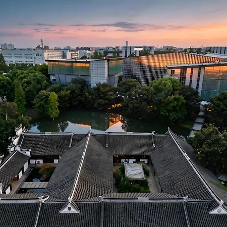 Shanghai International Tourist Resort Fuyi Hotel-3