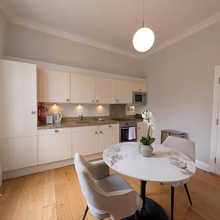 Crawford House - Scholarlee Living Apartments-3