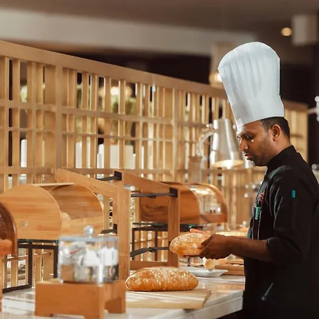 Riyadh Airport Marriott Hotel-2